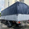Xe Hino 5 tấn XZU30L thùng bạt bửng nâng 5.5M