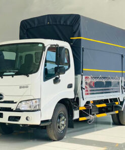 Xe Hino 3.5 tấn XZU650L thùng mui bạt 4.6M