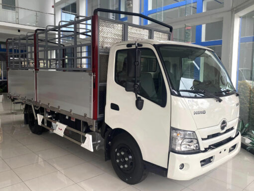 Xe Hino 1.9 tấn XZU650 thùng mui bạt 4.55M