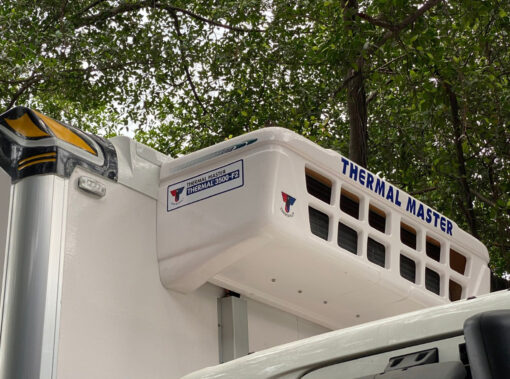 Xe Hino 15 tấn FL8JT7A-J thùng đông lạnh 7.7M