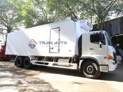 GIÁ XE TẢI HINO 15 TẤN FL8JT7A-J THÙNG ĐÔNG LẠNH 7.7M