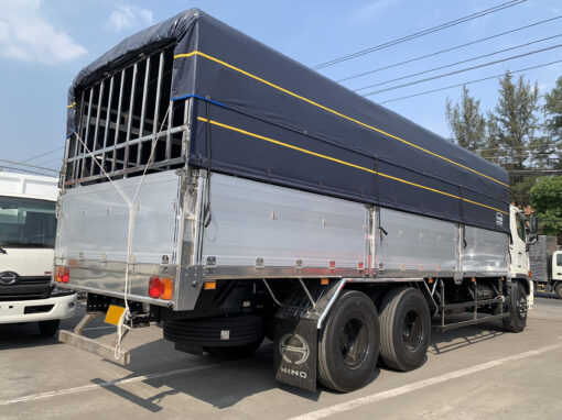 GIÁ XE TẢI HINO 15 TẤN FL8JT7A-J THÙNG MUI BẠT 7.85M