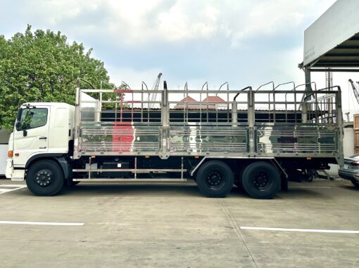 GIÁ XE TẢI HINO 15 TẤN FL8JT7A-J THÙNG MUI BẠT 7.85M