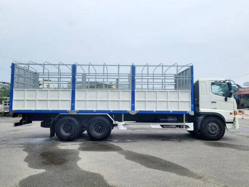 GIÁ XE TẢI HINO 15 TẤN FL8JT7A-J THÙNG MUI BẠT 7.85M