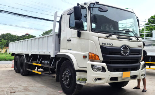 GIÁ XE TẢI HINO 15 TẤN FL8JT7A-K THÙNG LỬNG 765M