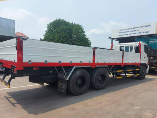 GIÁ XE TẢI HINO 15 TẤN FL8JT7A-K THÙNG LỬNG 765M