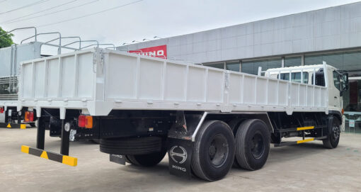 GIÁ XE TẢI HINO 15 TẤN FL8JT7A-K THÙNG LỬNG 765M