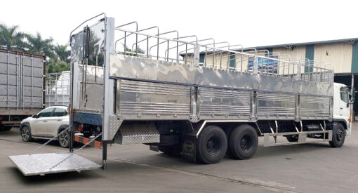 XE TẢI HINO 15 TẤN FL8JW7A THÙNG BẠT BỬNG NÂNG 9.4M