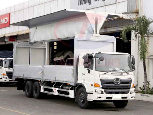 XE HINO 15 TẤN FL8JW7A-M THÙNG KÍN CÁNH DƠI 9.46M