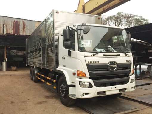 GIÁ XE HINO 15 TẤN FL8JW7A-M THÙNG KÍN INOX 9.4M