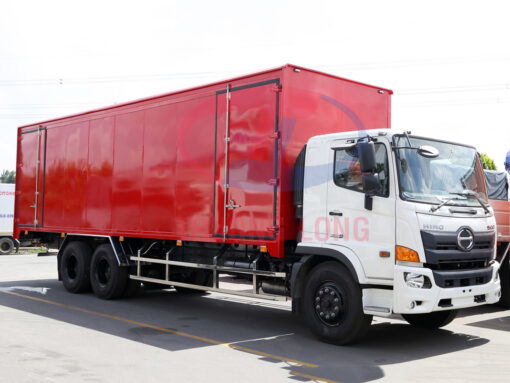 GIÁ XE HINO 15 TẤN FL8JW7A-M THÙNG KÍN INOX 9.4M