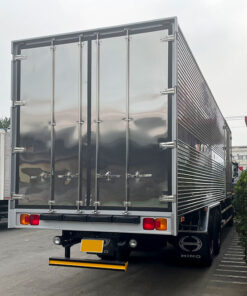 GIÁ XE HINO 15 TẤN FL8JW7A-M THÙNG KÍN INOX 9.4M
