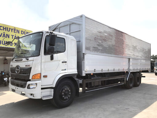 GIÁ XE HINO 15 TẤN FL8JW7A-M THÙNG KÍN INOX 9.4M