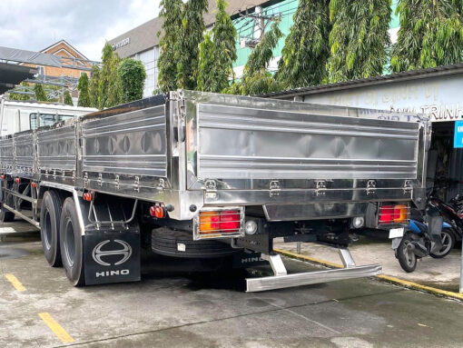 GIÁ XE HINO 15 TẤN FL8JW7A-M THÙNG LỬNG 9.45M