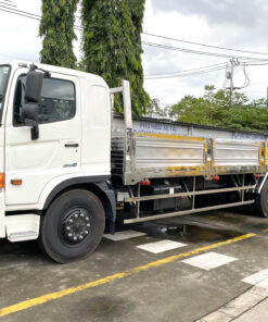 GIÁ XE HINO 15 TẤN FL8JW7A-M THÙNG LỬNG 9.45M