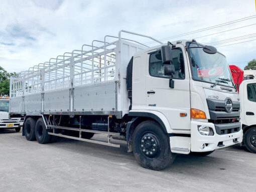 GIÁ XE TẢI HINO 15 TẤN FM8JW7A-U THÙNG MUI BẠT 9.45M