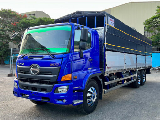 GIÁ XE TẢI HINO 15 TẤN FM8JW7A-U THÙNG MUI BẠT 9.45M