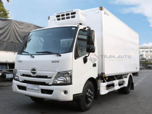 GIÁ XE HINO 1T9 XZU650L THÙNG ĐÔNG LẠNH 4.45M