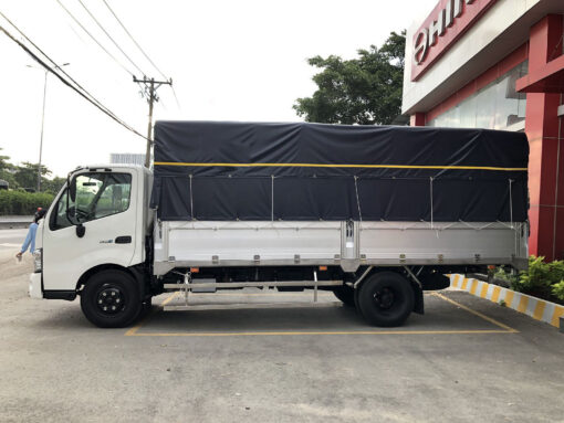 Xe Hino 3.5 tấn XZU650L thùng mui bạt 4.6M