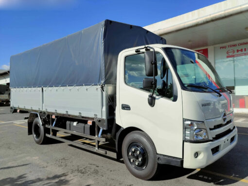 Xe Hino 3.5 tấn XZU650L thùng mui bạt 4.6M