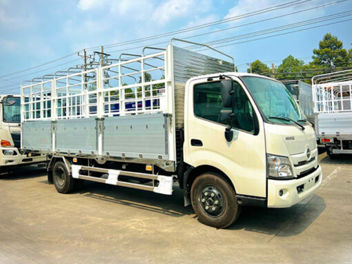 Xe Hino 3.5 tấn XZU650L thùng mui bạt 4.6M