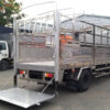 Xe Hino 3.5 tấn XZU720L thùng bạt bửng nâng 5.2M