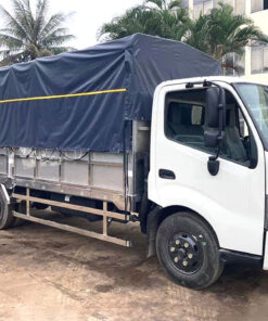 Xe Hino 3.5 tấn XZU720L thùng bạt bửng nâng 5.2M