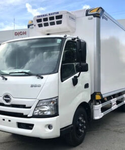 Xe Hino 3.5 tấn XZU720L thùng đông lạnh 5.1M