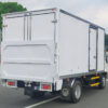 Xe Hino 3.5 tấn XZU720L thùng kín bửng nâng 5.2M