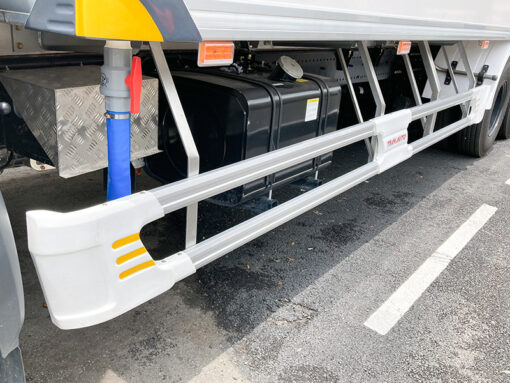 Xe Hino 15 tấn FL8JT7A-J thùng đông lạnh 7.7M