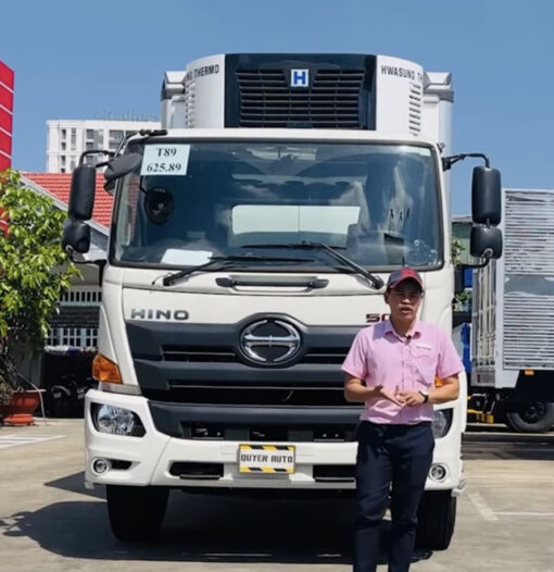 GIÁ XE HINO 3 CHÂN FL8JW7A-M THÙNG ĐÔNG LẠNH 9.1M