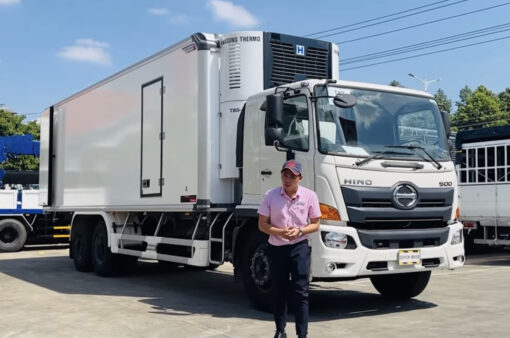 GIÁ XE HINO 3 CHÂN FL8JW7A-M THÙNG ĐÔNG LẠNH 9.1M