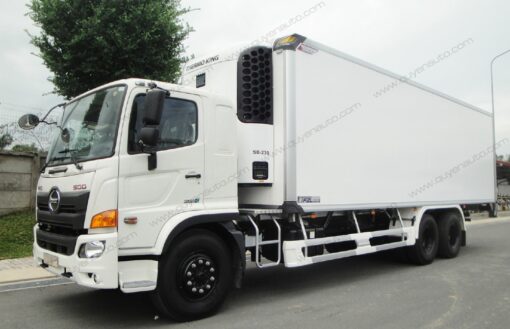 GIÁ XE HINO 3 CHÂN FL8JW7A-M THÙNG ĐÔNG LẠNH 9.1M