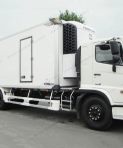 GIÁ XE HINO 3 CHÂN FL8JW7A-M THÙNG ĐÔNG LẠNH 9.1M