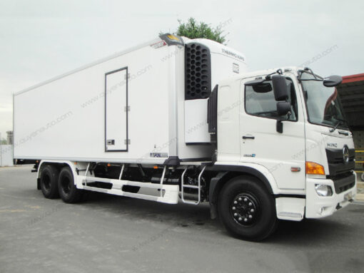 GIÁ XE HINO 3 CHÂN FL8JW7A-M THÙNG ĐÔNG LẠNH 9.1M