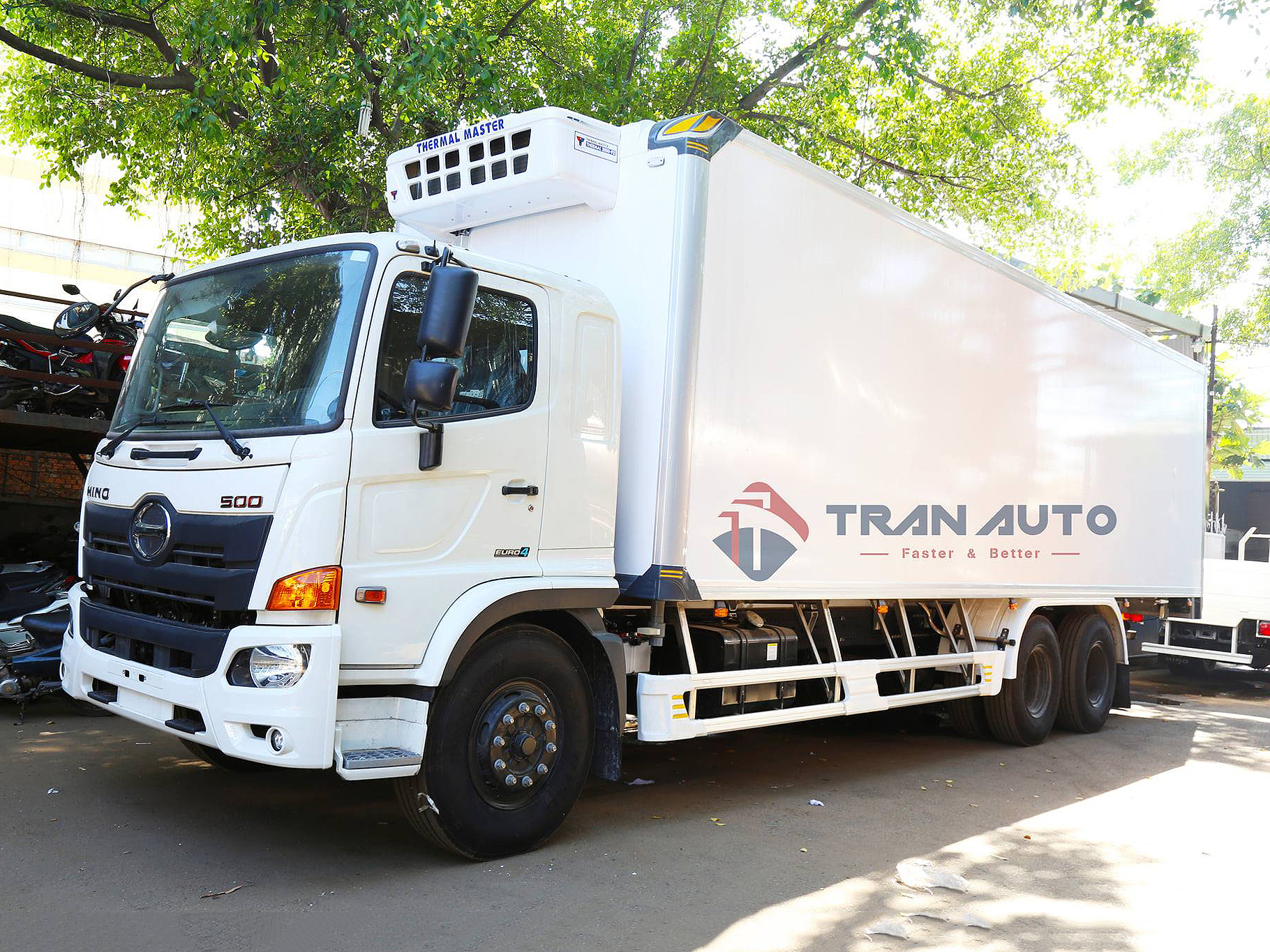 GIÁ XE HINO 3 CHÂN FL8JW7A-M THÙNG ĐÔNG LẠNH 9.25M