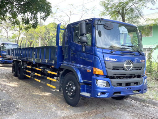 GIÁ XE HINO 3 CHÂN FL8JW7A-M THÙNG LỬNG 9.45M