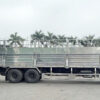 GIÁ XE HINO 3 CHÂN FL8JW7A-M THÙNG CHỞ XE MÁY 9.5M