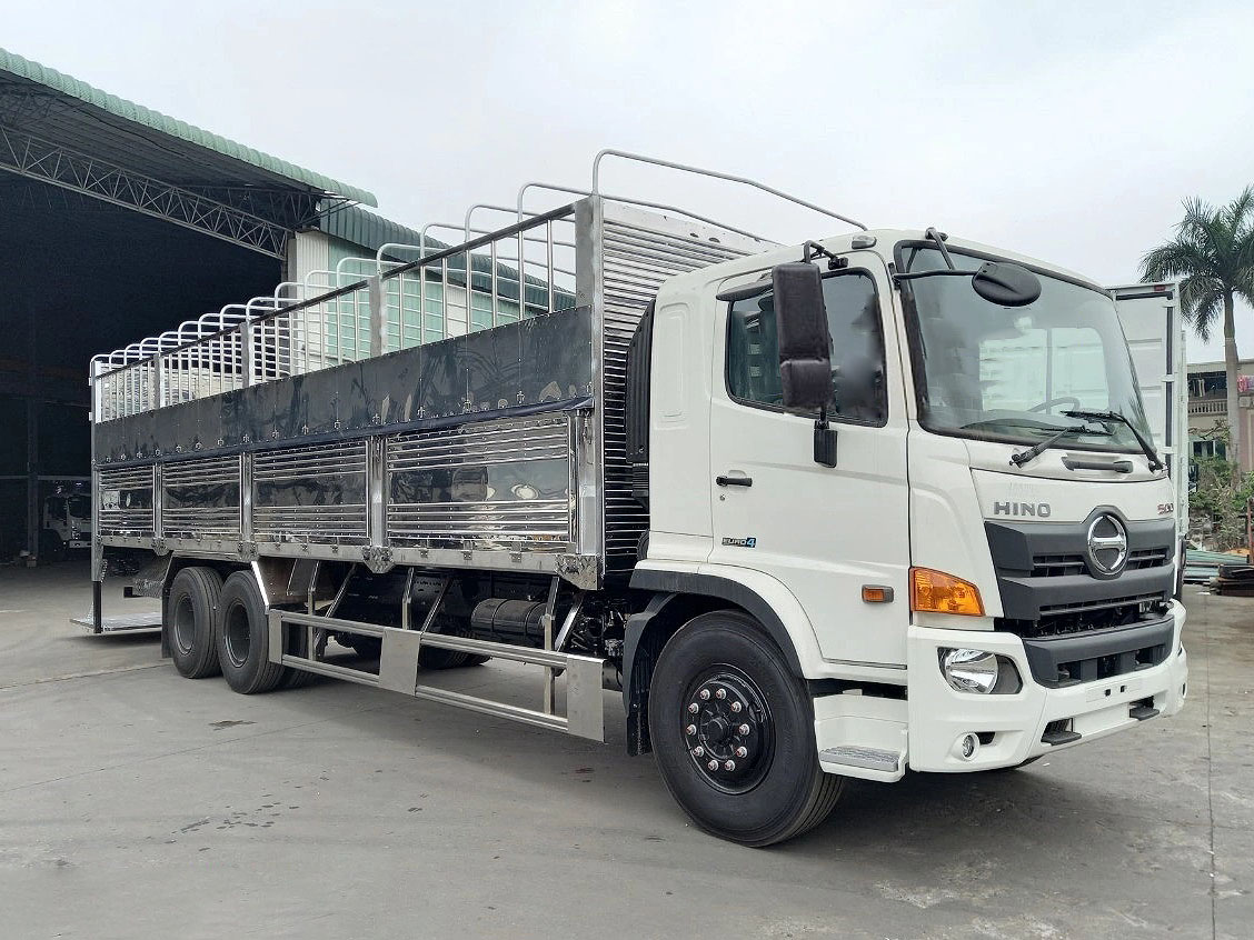 GIÁ XE HINO 3 CHÂN FL8JW7A-M THÙNG CHỞ XE MÁY 9.5M