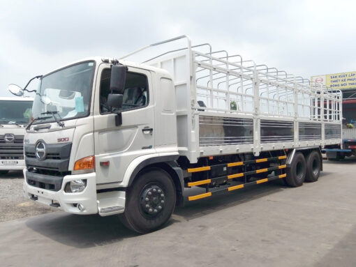 XE HINO 3 CHÂN FM8JW7A-U THÙNG BẠT BỬNG INOX 9.37M