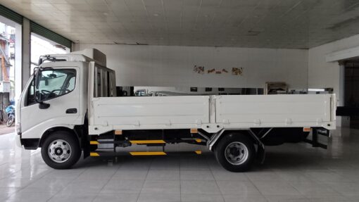 GIÁ XE HINO 3T5 XZU650L THÙNG LỬNG 4.4M
