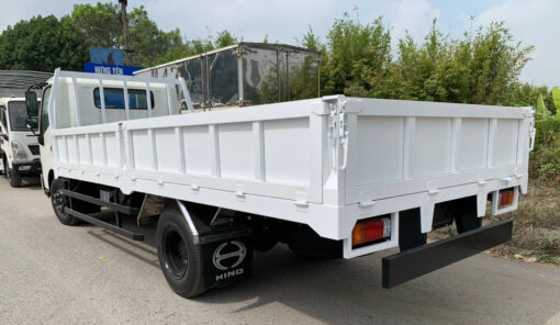 GIÁ XE HINO 3T5 XZU650L THÙNG LỬNG 4.4M
