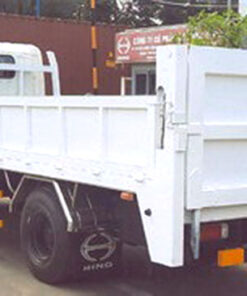 GIÁ XE HINO 3T5 XZU720L THÙNG LỬNG BỬNG NÂNG 5.2M