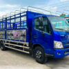 Xe Hino 5 tấn XZU30L thùng bạt bửng nâng 5.5M