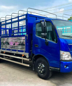 Xe Hino 5 tấn XZU30L thùng bạt bửng nâng 5.5M
