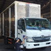 GIÁ XE HINO 5 TẤN XZU730L THÙNG CHỞ PALLET CAO 2.5M