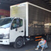 GIÁ XE HINO 5 TẤN XZU730L THÙNG CHỞ PALLET CAO 2.5M