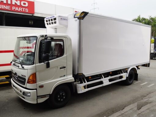 GIÁ XE HINO 6 TẤN 2 FC9JJTC THÙNG ĐÔNG LẠNH 5.6M