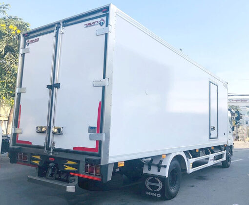 GIÁ XE HINO 6 TẤN 2 FC9JJTC THÙNG ĐÔNG LẠNH 5.6M