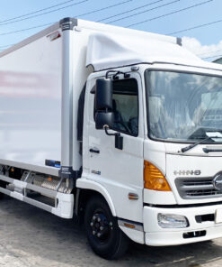 GIÁ XE HINO 6 TẤN 4 FC9JJTC THÙNG KÍN COMPOSITE 5.66M